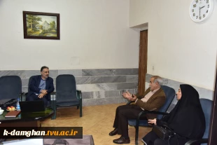 در سفر استانی به سمنان صورت گرفت:
ملاقات عمومی رئیس و اعضای هیئت رئیسه دانشگاه با دانشگاهیان دانشگاه فنی و حرفه‌ای استان سمنان 11