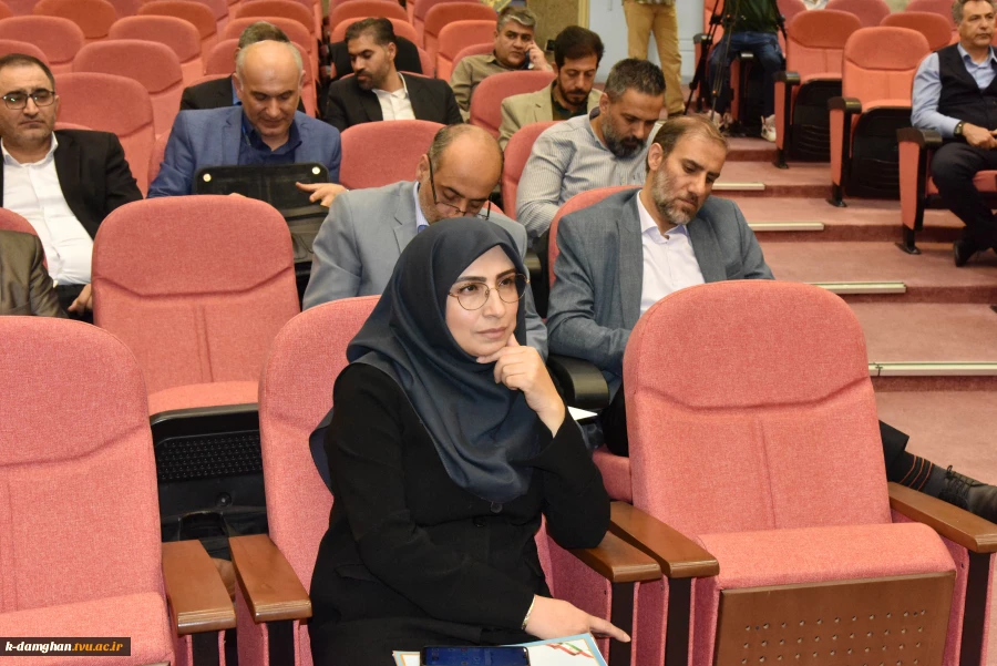 مدیر‌کل حوزه ریاست، روابط‌عمومی و هماهنگی امور استان‌ها:
بهره‌مندی از ابزار هوشمند در حیطه فعالیت‌های روابط عمومی امری اجتناب‌ناپذیر است 9