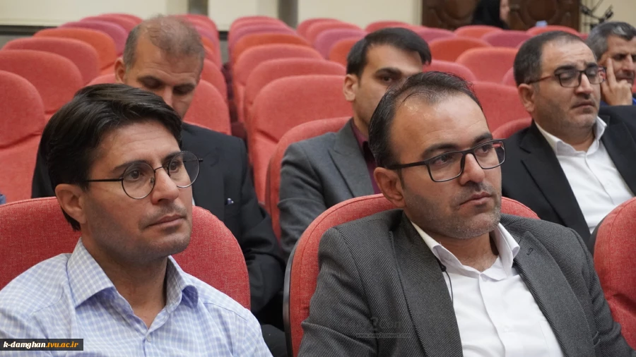 مدیر‌کل حوزه ریاست، روابط‌عمومی و هماهنگی امور استان‌ها:
بهره‌مندی از ابزار هوشمند در حیطه فعالیت‌های روابط عمومی امری اجتناب‌ناپذیر است 16